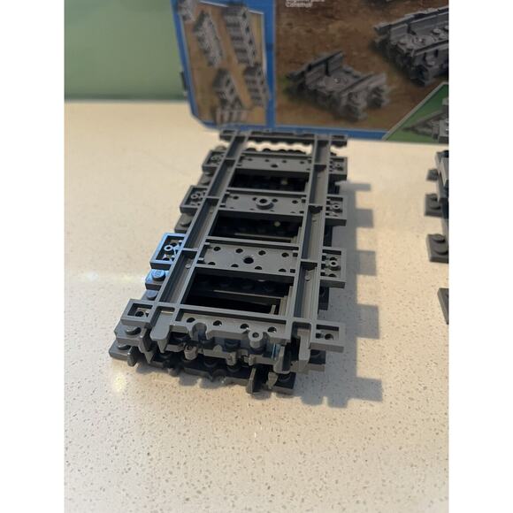 LEGO City Tracks 60205 Extension Accessory Set - Incomplete 7/20 - Picture 4 of 11